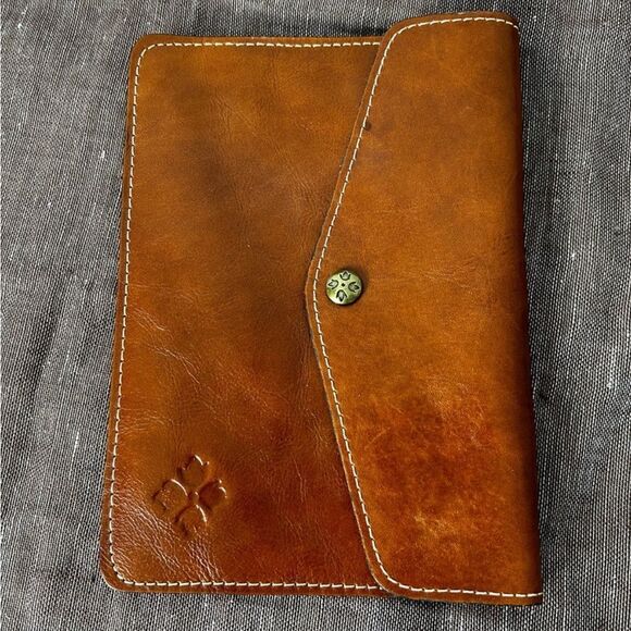 Patricia Nash Heritage Envelope pouch wallet Italian tan leather - Picture 2 of 5